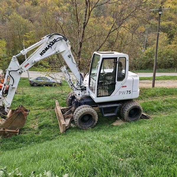 Komatsu pw75 HITNO