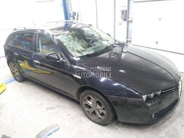 Alfa Romeo 159 -  kompletan auto u delovima