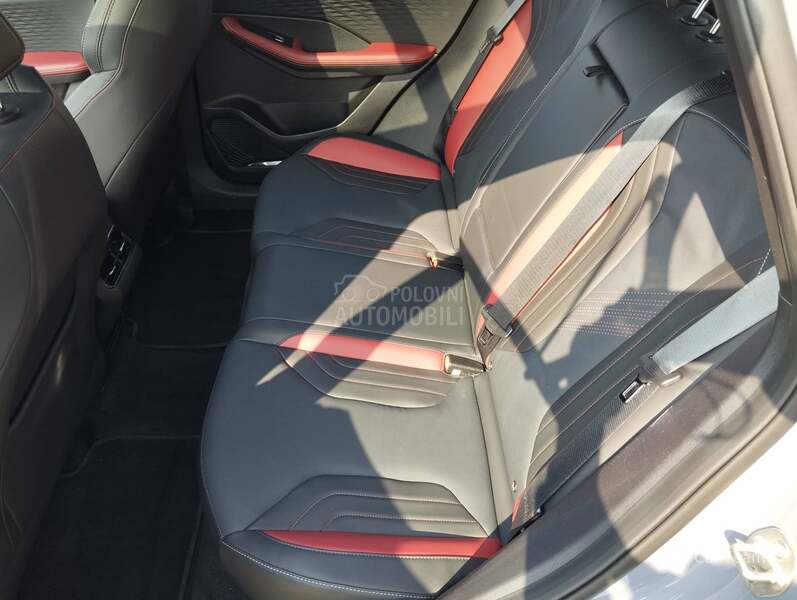 Geely Coolray GF Plus 1.5 7DCT
