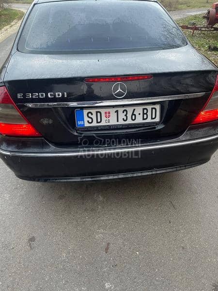 Mercedes Benz E 320 E320 V6 restajling