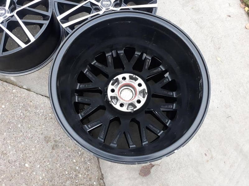 Aluminijumske felne MOMO AUDI BMW 18" 5 x 112