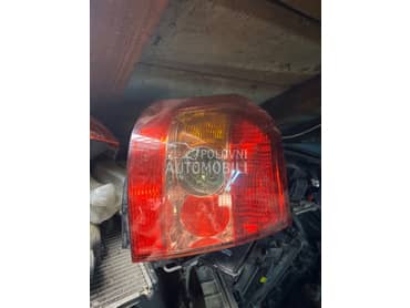 Desna stop lampa hatchback za Toyota Corolla od 2005. do 2007. god.