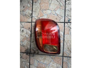 Desna stop lampa za Toyota Yaris od 1999. do 2005. god.