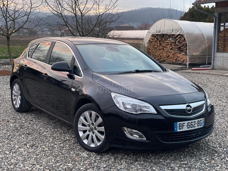 Opel Astra J 1.7 cosmo