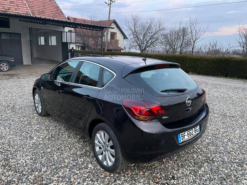 Opel Astra J 1.7 cosmo