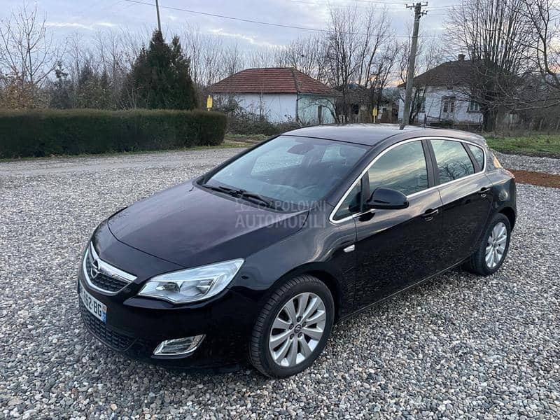 Opel Astra J 1.7 cosmo