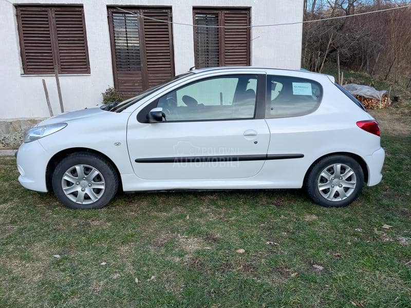 Peugeot 206 plus 