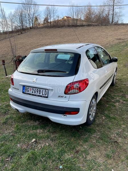 Peugeot 206 plus 