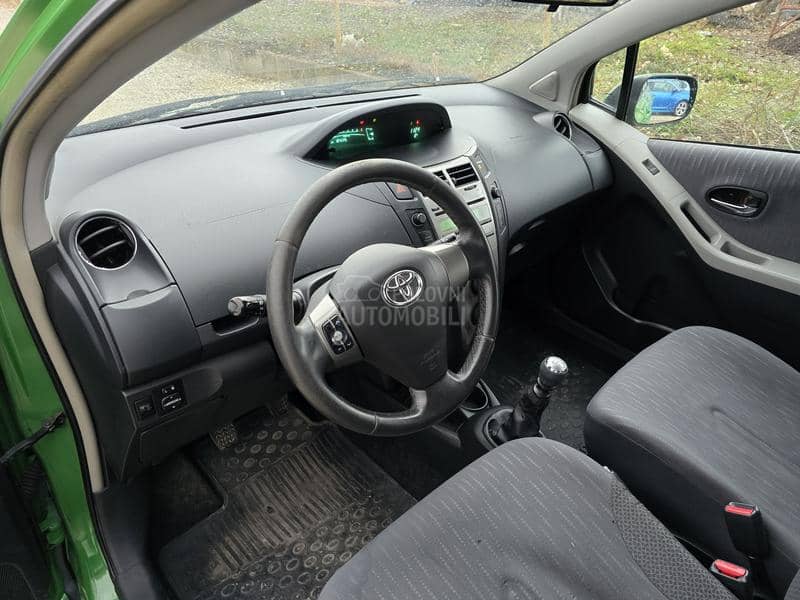 Toyota Yaris 1.3 CH