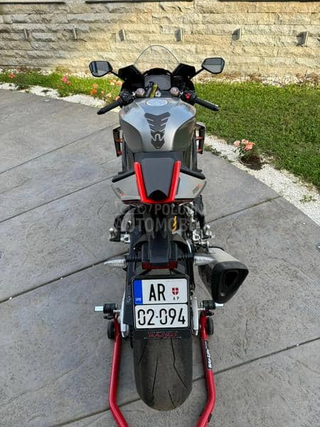 Aprilia RSV 4 1100