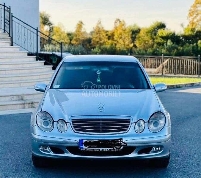 Mercedes Benz E 220 CDI