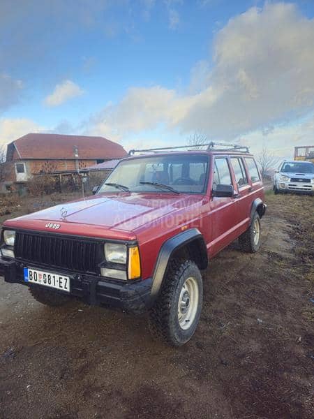 Jeep Cherokee 