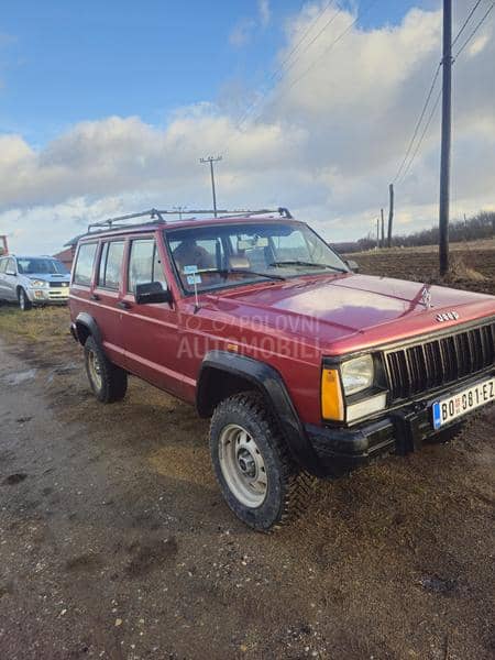 Jeep Cherokee 