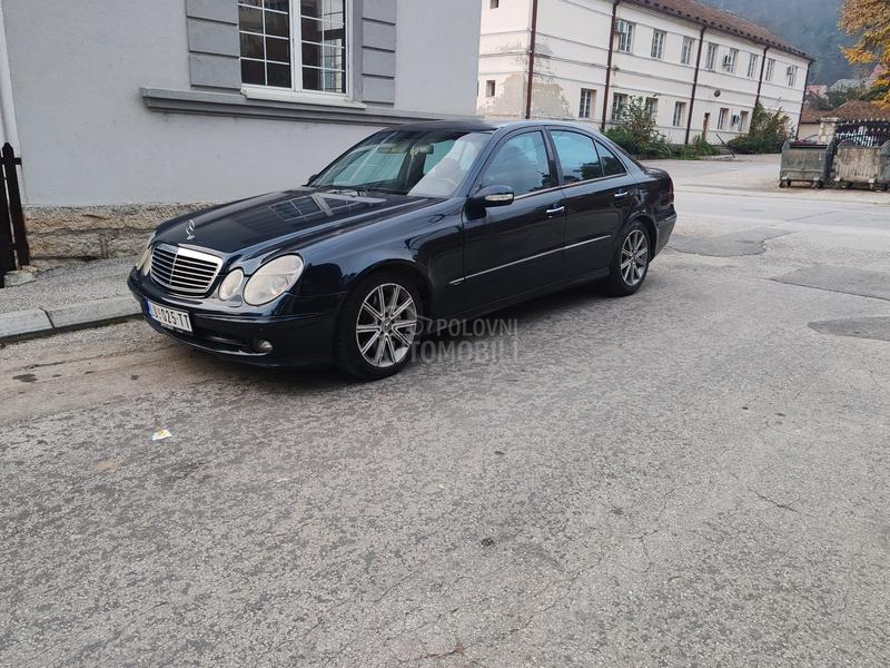 Mercedes Benz E 270 w211