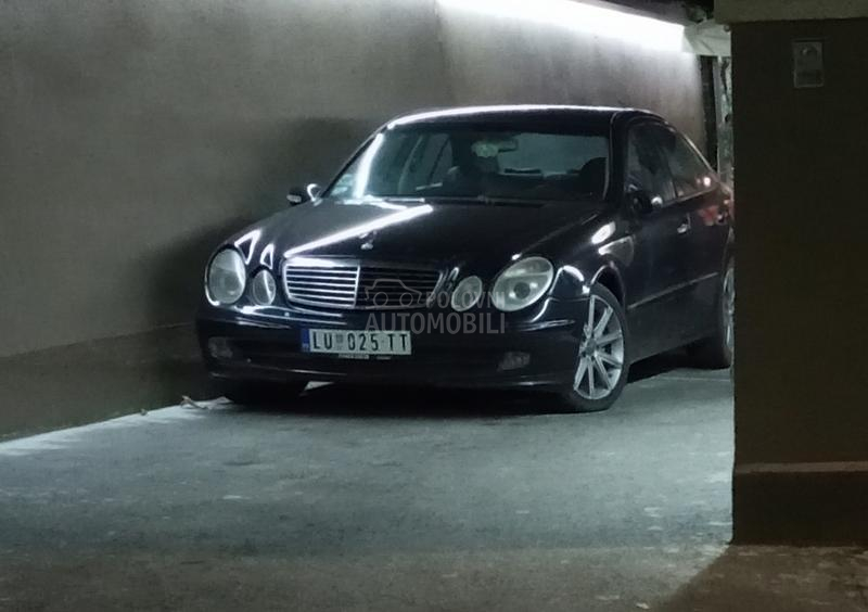 Mercedes Benz E 270 w211