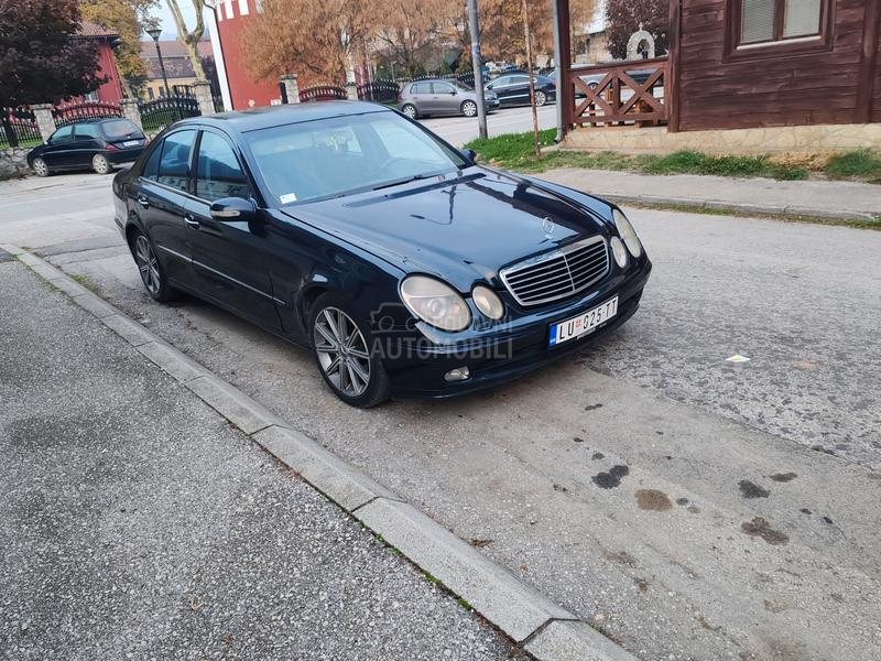 Mercedes Benz E 270 w211