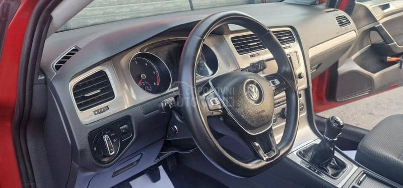 Volkswagen Golf 7 1.6 TDI BLUMOTION