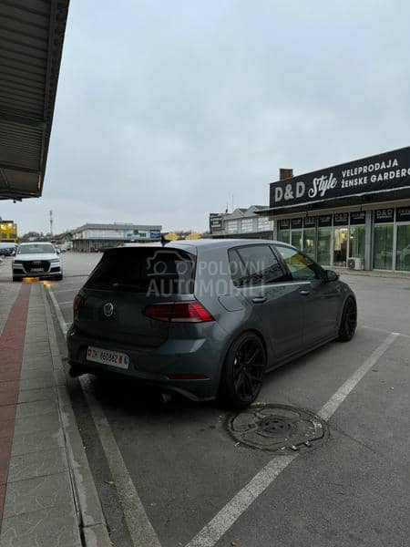 Volkswagen Golf 7 7.5 GTI