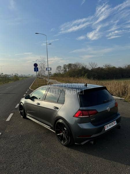 Volkswagen Golf 7 7.5 GTI