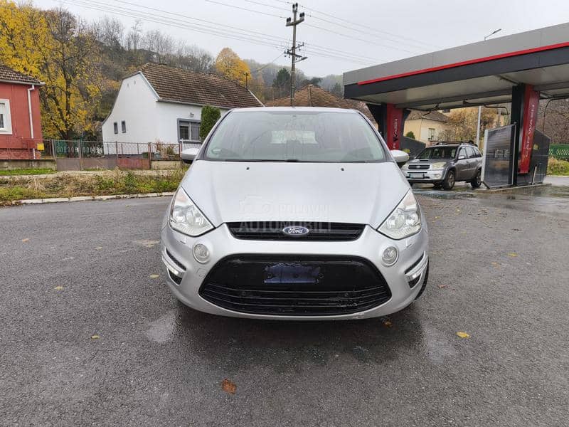 Ford S-Max PowerShift Titanium