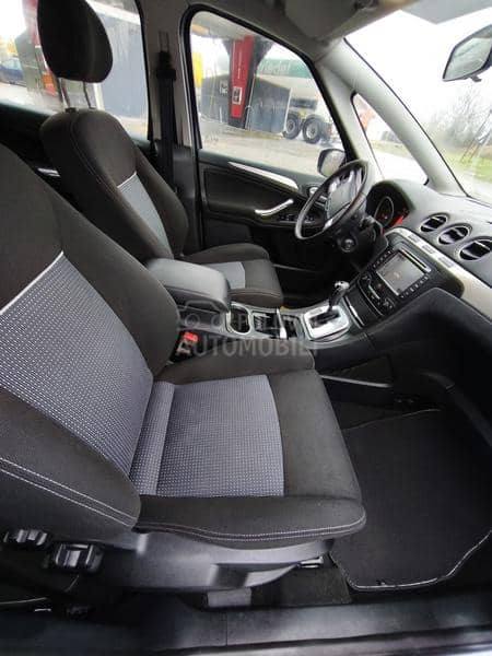 Ford S-Max PowerShift Titanium