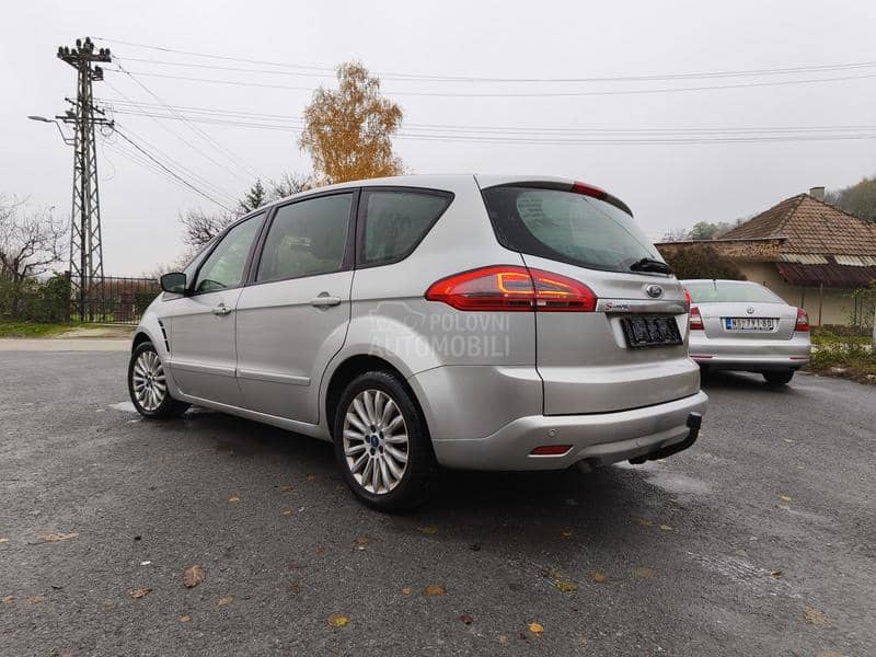 Ford S-Max PowerShift Titanium