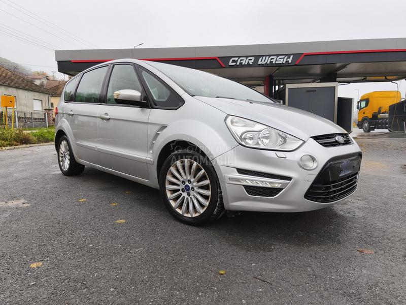 Ford S-Max PowerShift Titanium