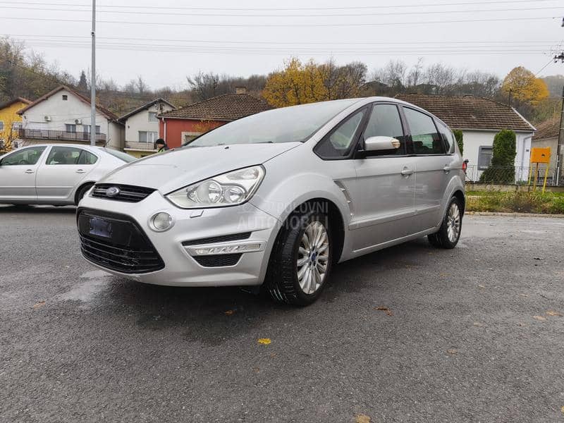 Ford S-Max PowerShift Titanium