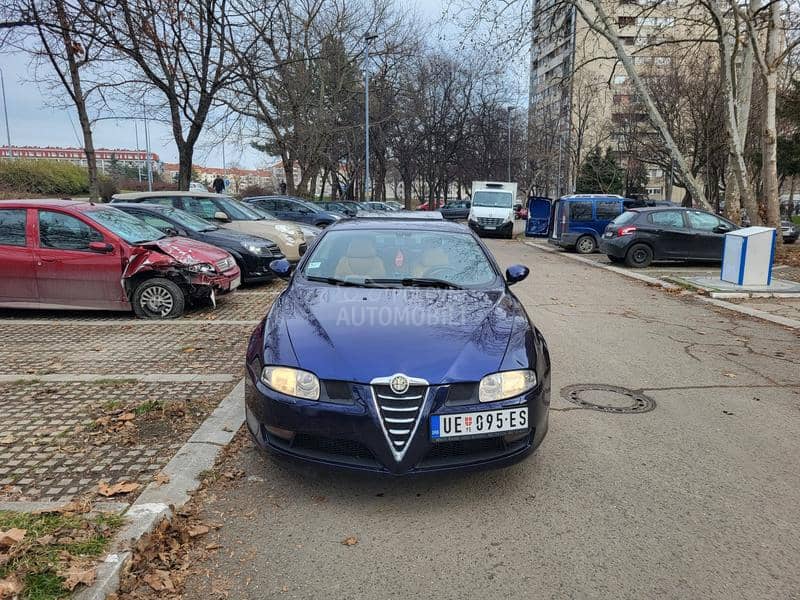 Alfa Romeo GT 