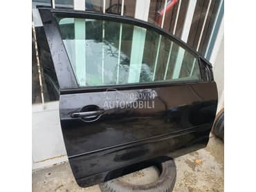 Desna crna vrata polo 2005 za Volkswagen Polo od 2002. do 2008. god.