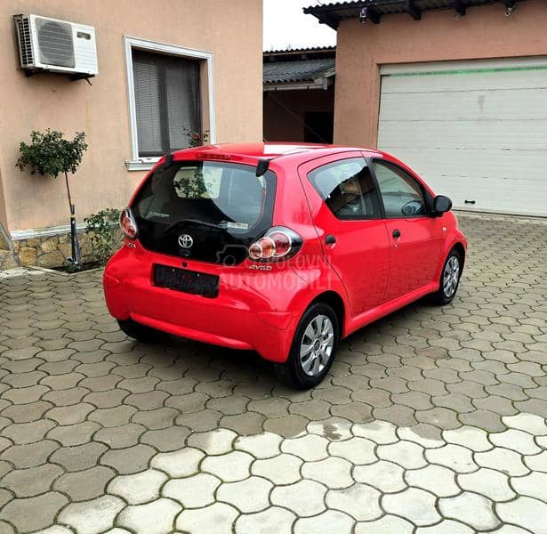 Toyota Aygo 1.0VVTI  N.A.V.I.