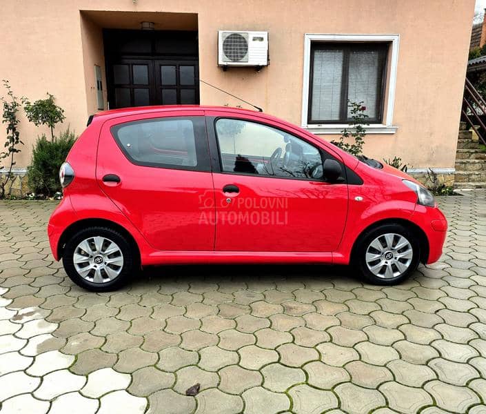 Toyota Aygo 1.0VVTI  N.A.V.I.