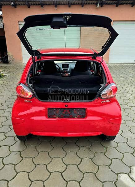 Toyota Aygo 1.0VVTI  N.A.V.I.