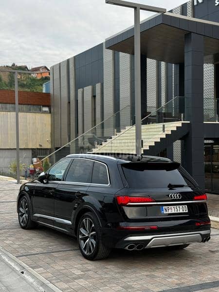 Audi SQ7 