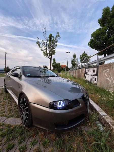 Alfa Romeo GT 1.9 JTDm