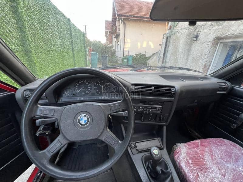 BMW 316 E30