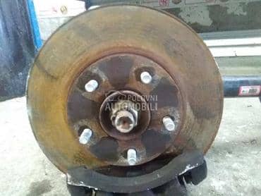 Disk sa glavčinom za Nissan X-Trail od 2001. do 2013. god.