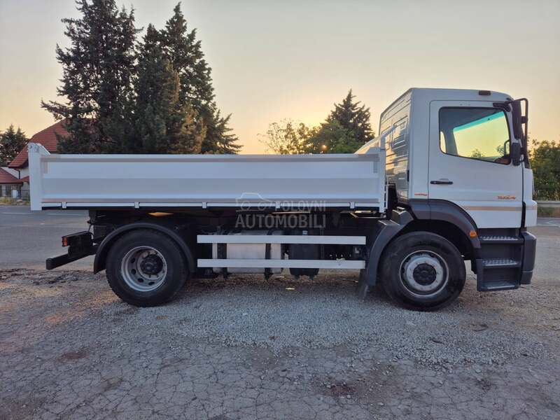 Mercedes Benz atego 1824