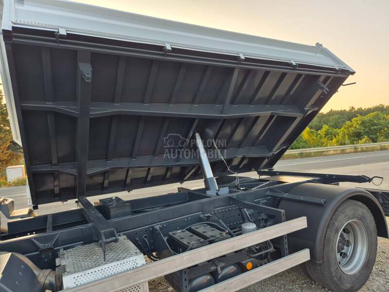 Mercedes Benz atego 1824