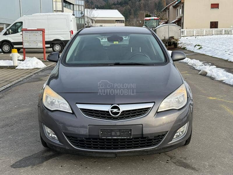 Opel Astra J 1.4