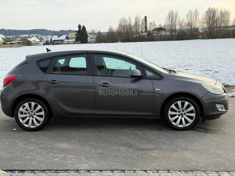 Opel Astra J 1.4