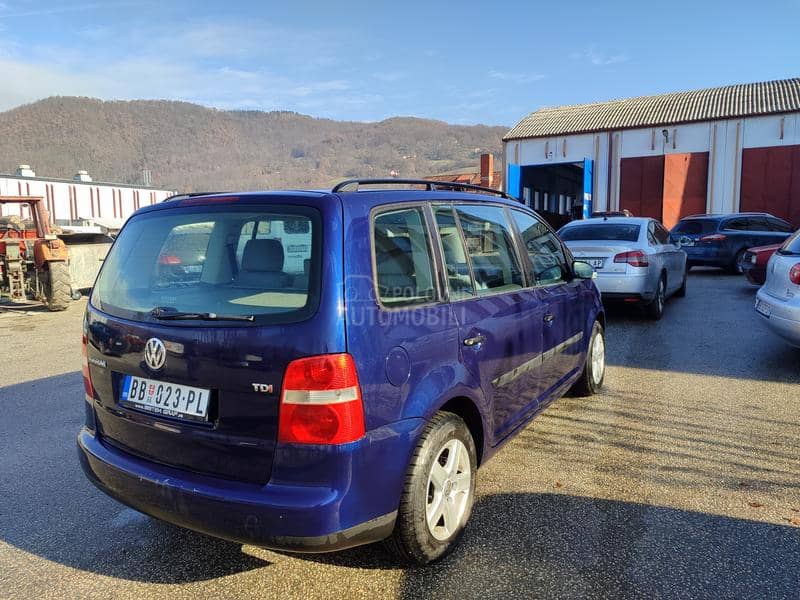 Volkswagen Touran 