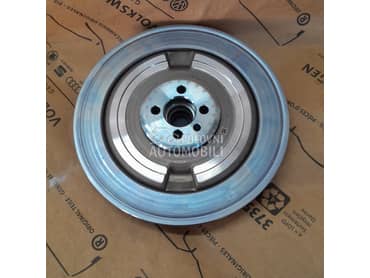 Remenica 2.0 tdi 05L 105 251 C za Audi A4, A5, A6 ...