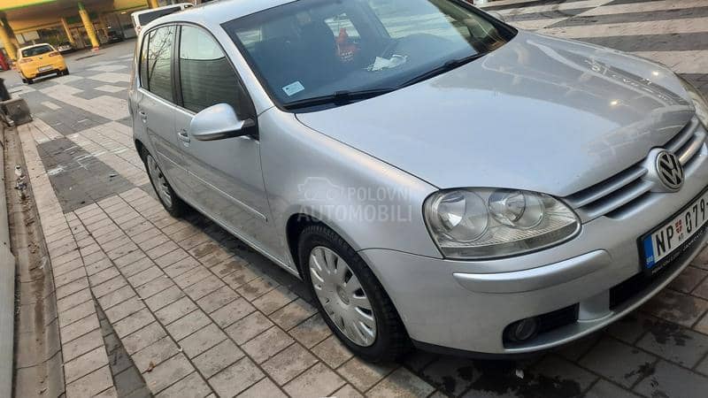 Volkswagen Golf 5 1.6