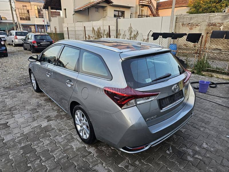 Toyota Auris 1.6 D-4-D