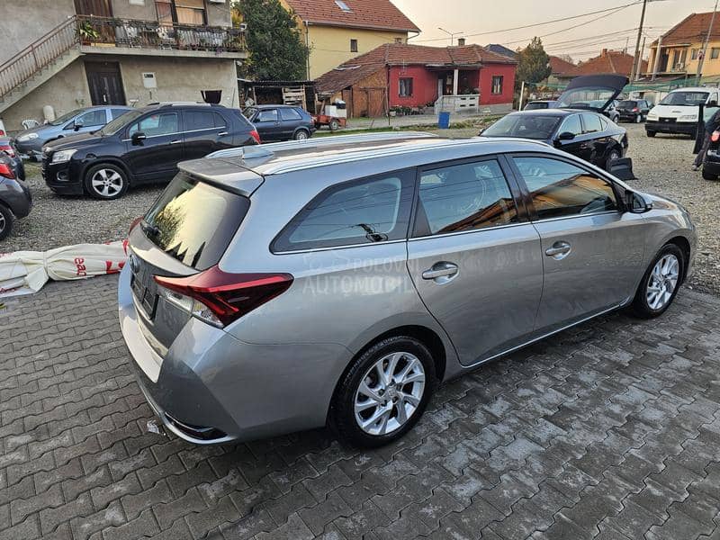 Toyota Auris 1.6 D-4-D