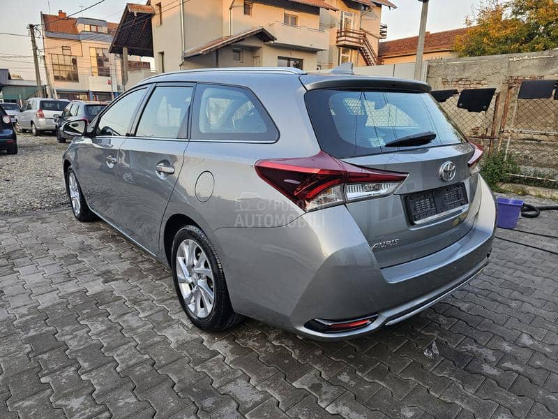 Toyota Auris 1.6 D-4-D