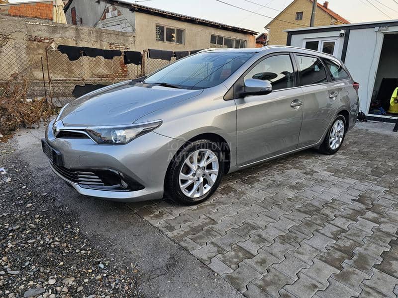 Toyota Auris 1.6 D-4-D