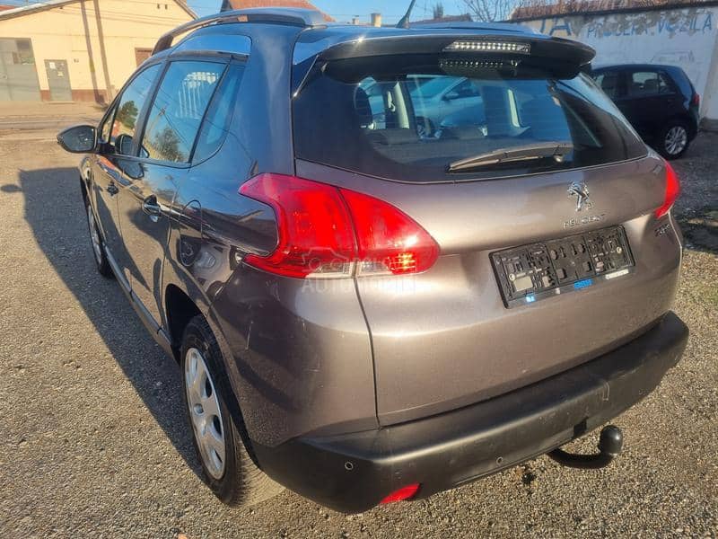 Peugeot 2008 1.2 b