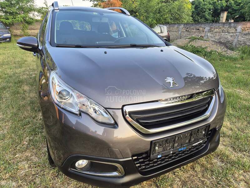 Peugeot 2008 1.2 b